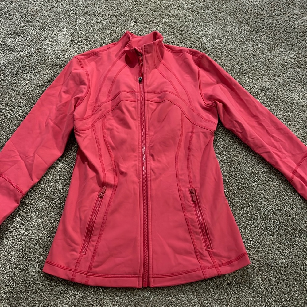 Lululemon define jacket size 8